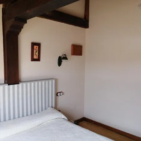 Гостевой дом Room In Bb - Angelas Garden Inn Сантандер